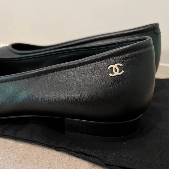 CHANEL Lambskin Grosgrain Pearl Cap Toe Ballerina Flats Black Size 38 - Picture 7 of 14